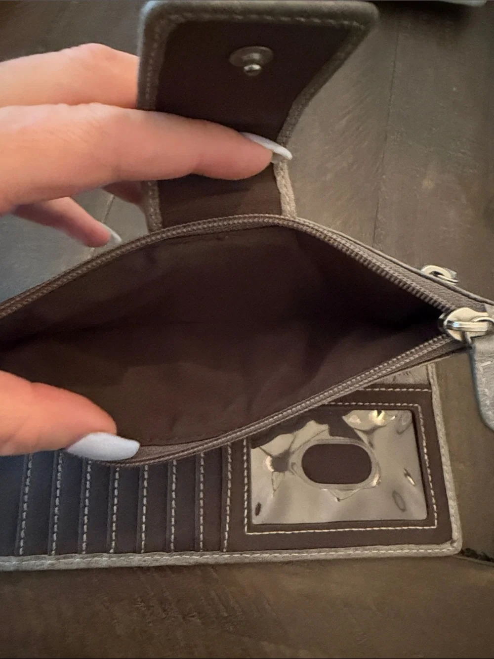 Fossil Vintage Gray Lamb soft Leather Snap-Tab Wallet